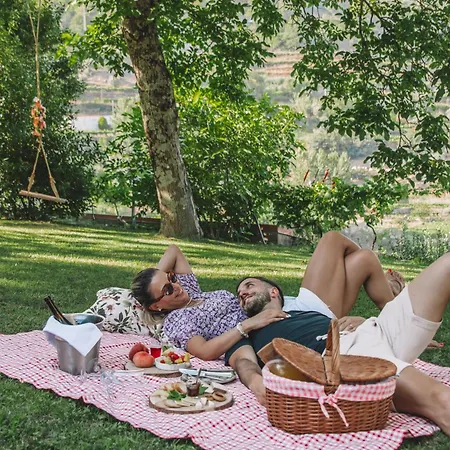 Κατάλυμα σε φάρμα Private Douro- Quinta Susandas