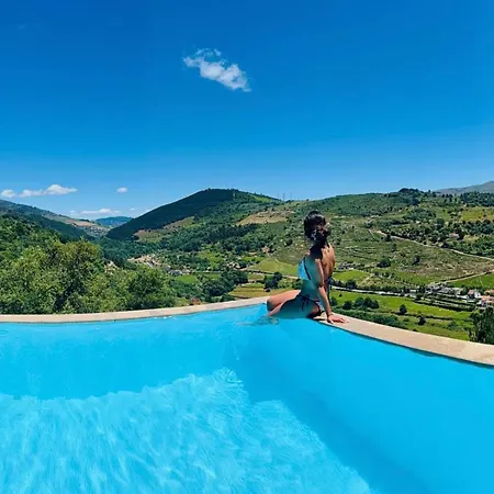 Alojamento de Turismo Rural Private Douro- Quinta Susandas *